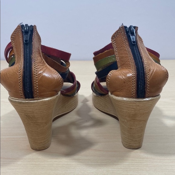 Tan and Red Wedge Sandals with Gladiator Straps - Picture 3 of 9